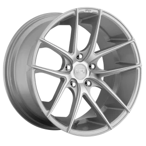 Niche – M131 TARGA – Silver – 18″x8″ 4mm – Summer Wheels – M131188021+40